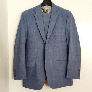 Ralph Lauren men's suit in a heather blue. Size 31x32 pant